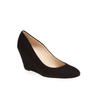 Black Suede wedge pump by Via Spiga